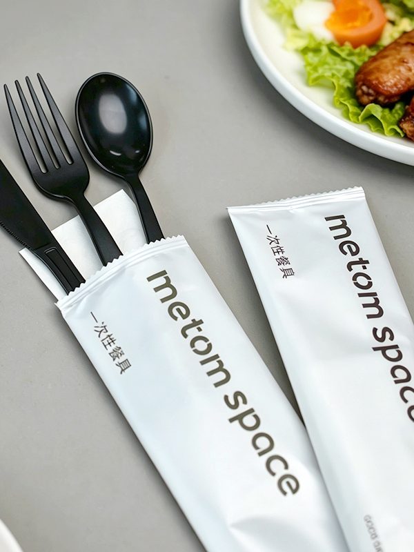 PS Cutlery-German-style knives, forks, and spoons