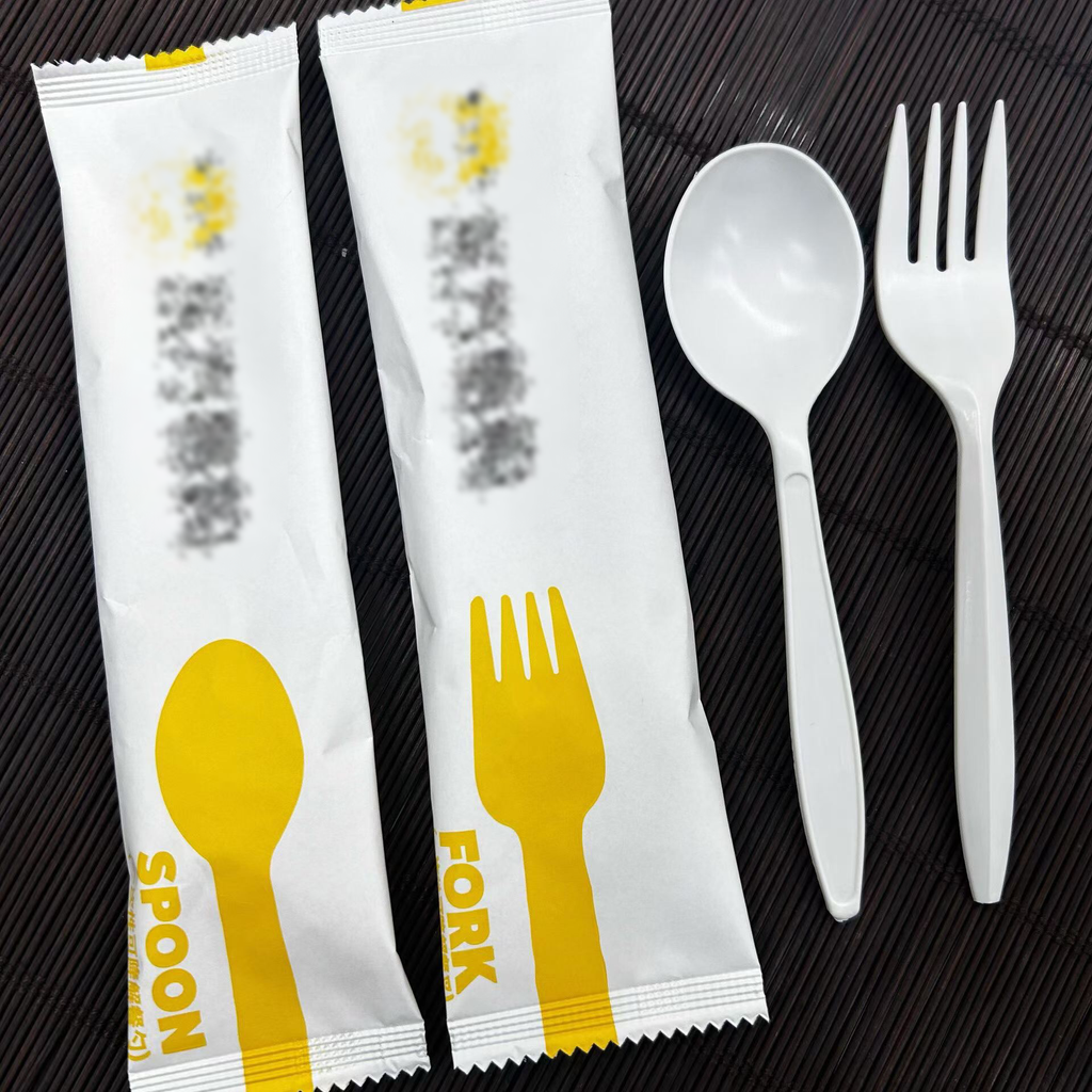 Even the simplest cutlery and straightforward packaging can make your busy food packing process easier and more efficient.